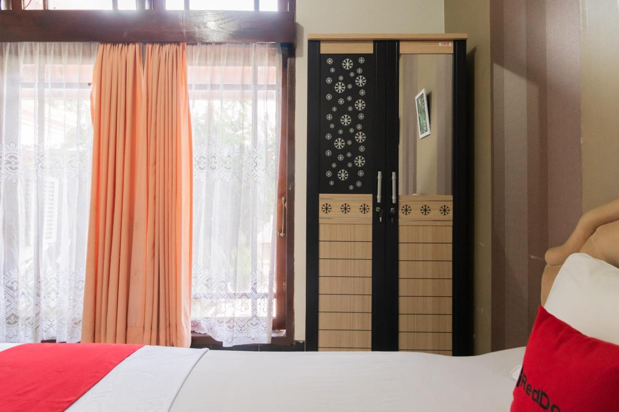 Reddoorz Syariah Near Kawasan Saribu Rumah Gadang Solok Selatan Pasir Talang Kültér fotó